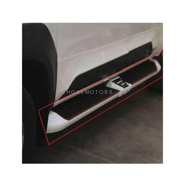 Toyota Hilux Revo/Rocco Side Step Whiteline Fiber White