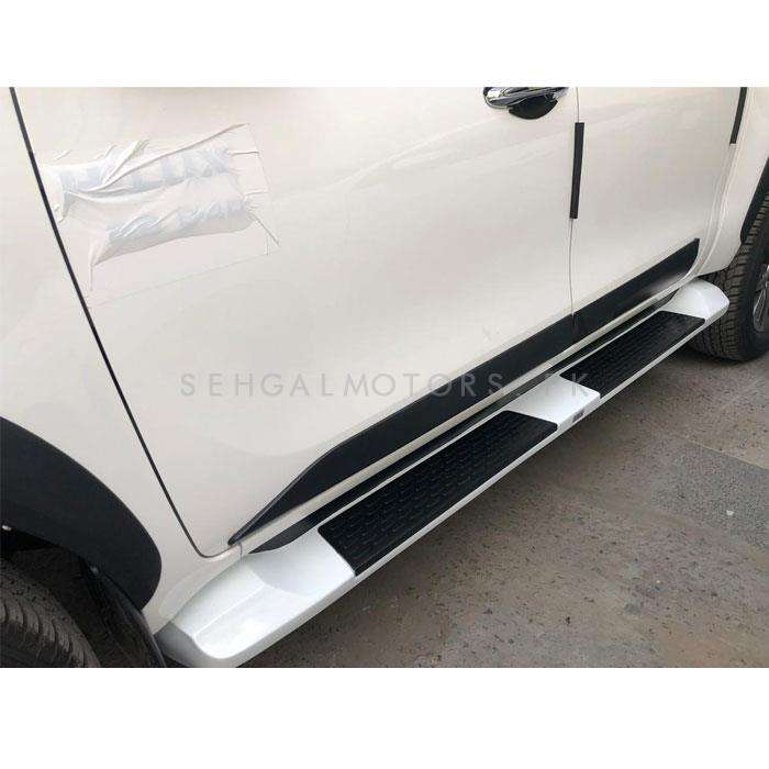 Toyota Hilux Revo/Rocco Side Step Whiteline Fiber White