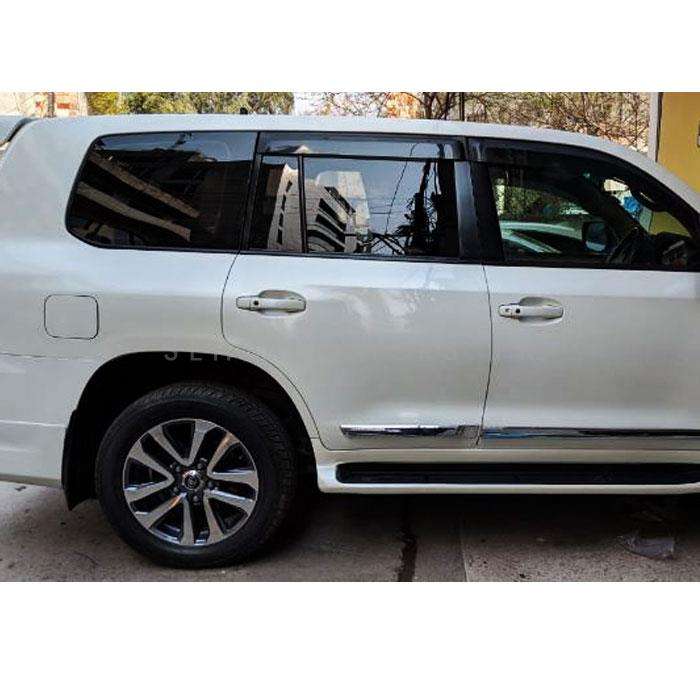 Toyota Land Cruiser Full Chrome Side Moulding - Model 2015-2021