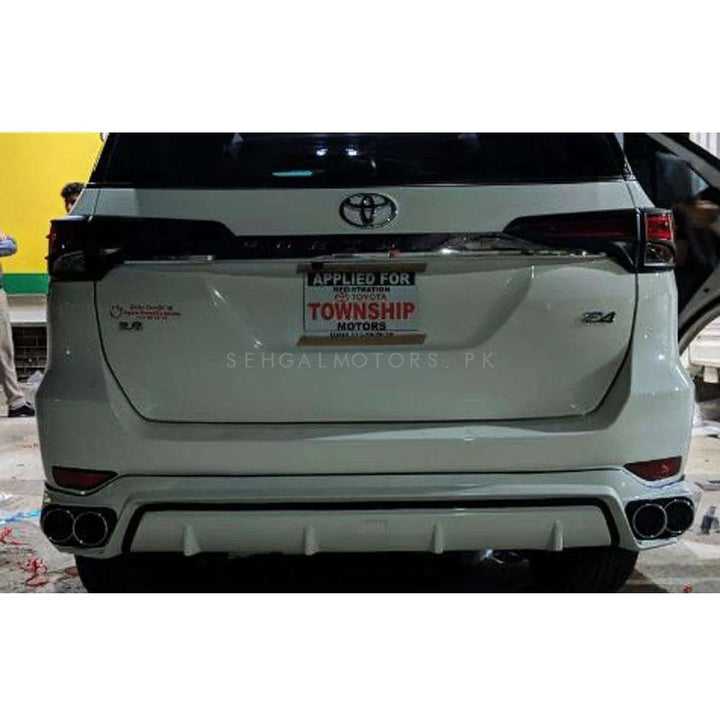 Toyota Fortuner Lx Mode Bodykit Black 2 Pcs - Model 2016-2021