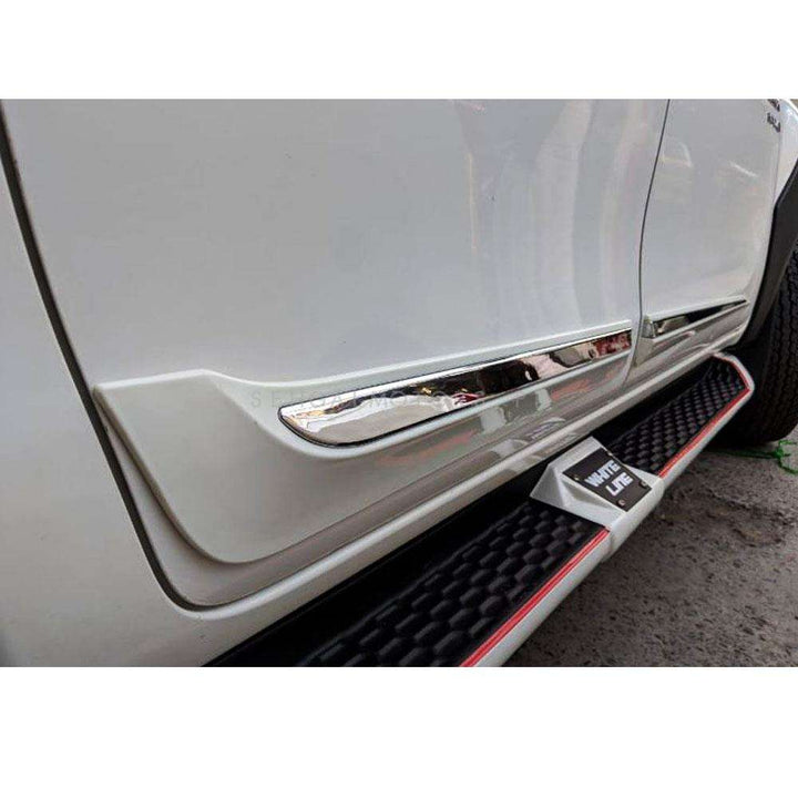 Toyota Hilux Revo/Rocco Side Step Whiteline Fiber White