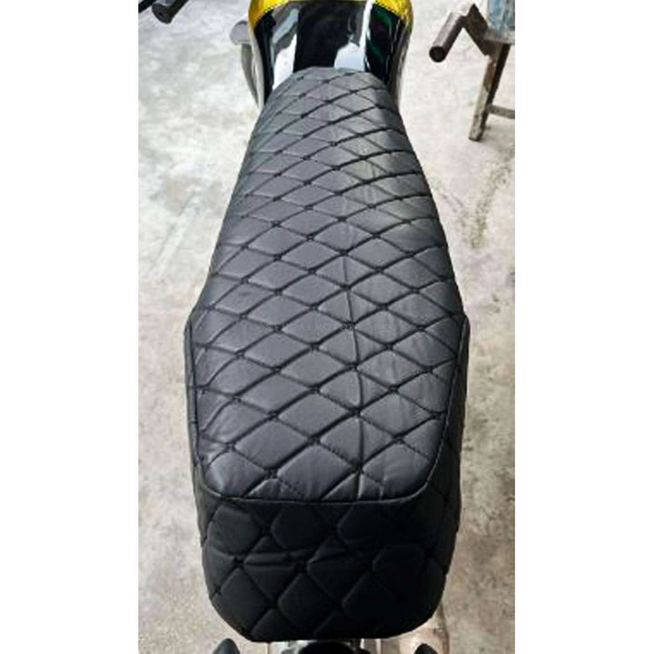 7d Rexine Seat Cover for CD70 Motorcycle Black with Mix Thread