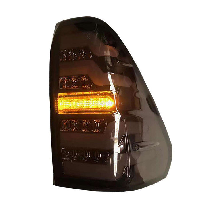 Toyota Hilux Revo/Rocco Dynamic Style Back Lamps