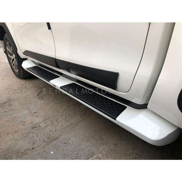 Toyota Hilux Revo/Rocco Side Step Whiteline Fiber White