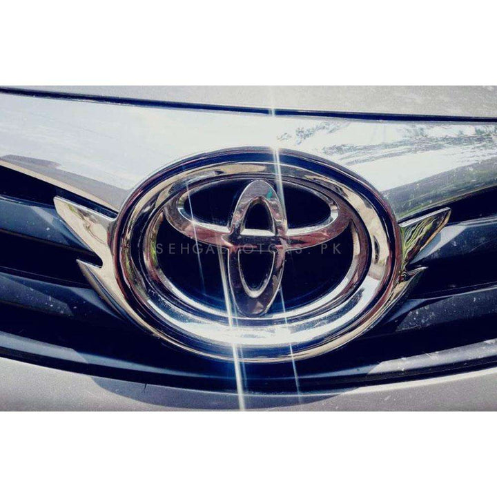 Toyota Corolla Front Grille Wing Style Logo Chrome - Model 2014-2017